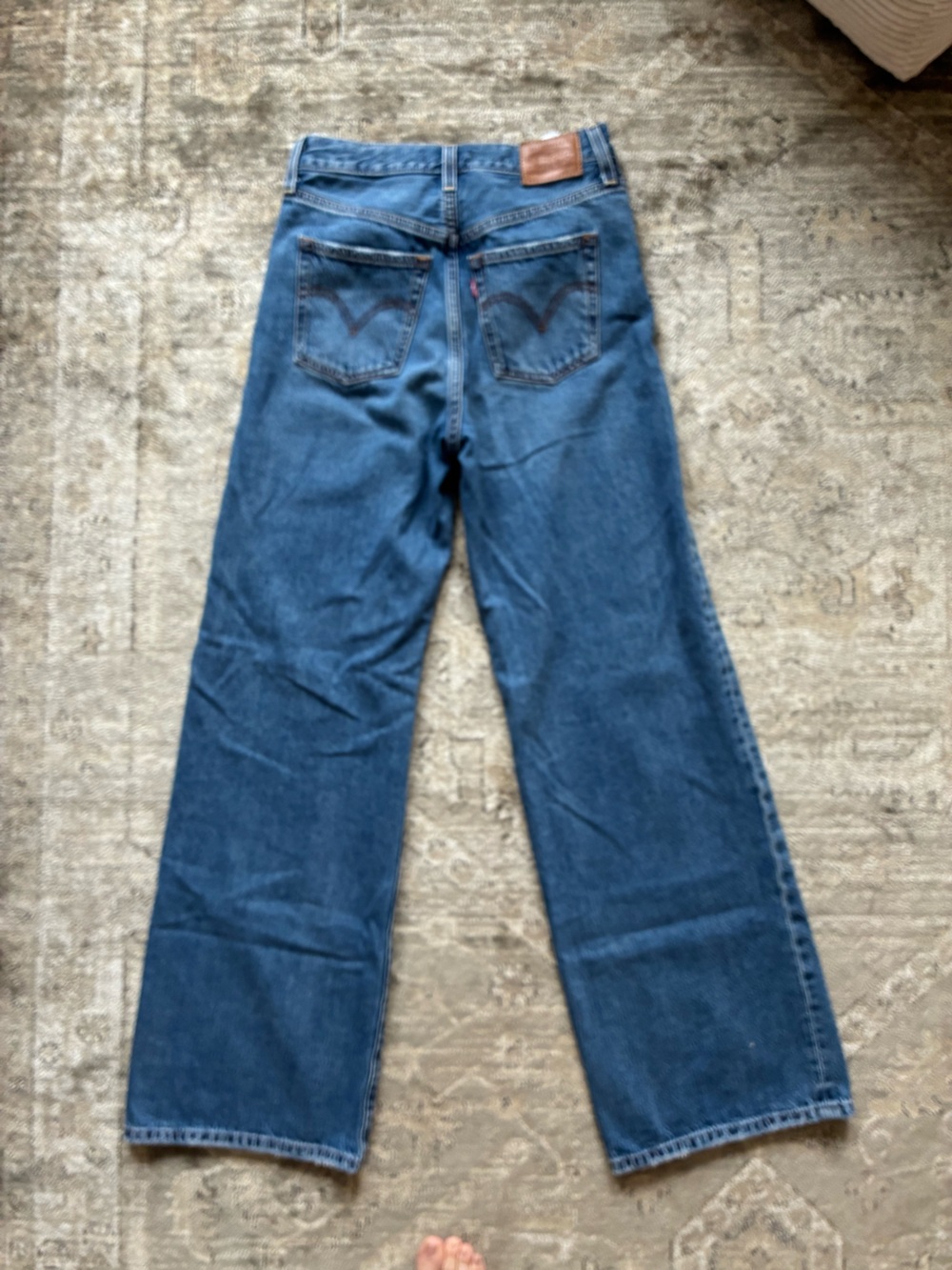 Levi’s Ribcage Wide Leg Jeans - Picture 2 of 5